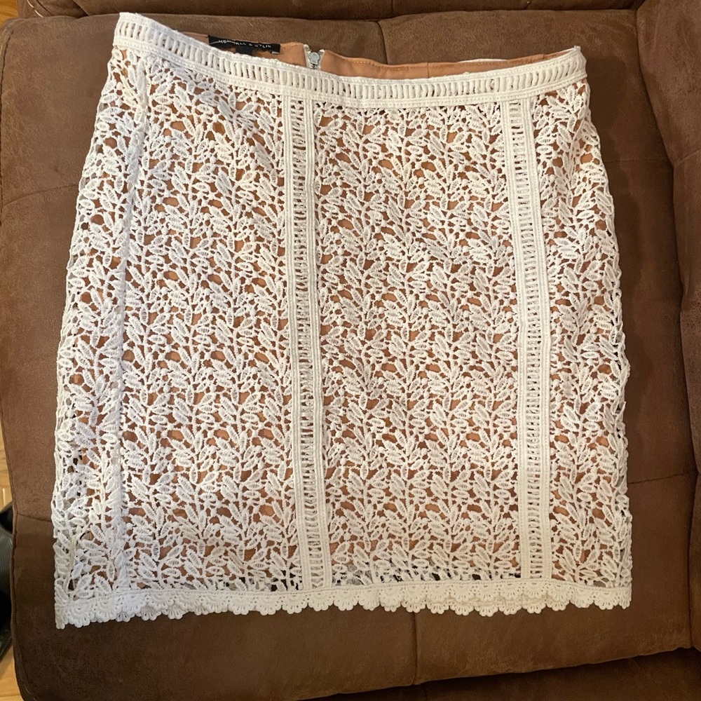 Kendal & Kylie 2pc Knit Crop Top and Skirt sz small - Picture 6 of 6